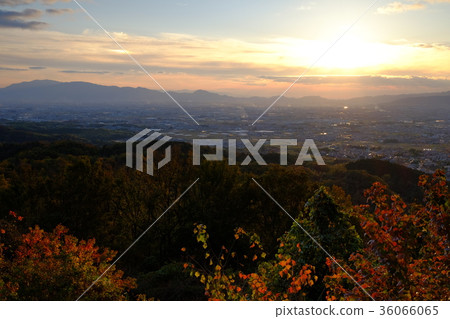 Evening view of Nara basin (Nara City Hakushoji-cho) 36066065