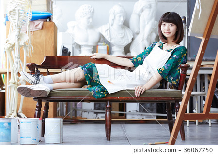 藝術的女人 藝術的女人 36067750