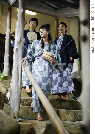 Woman enjoying a hot spring trip 36068159