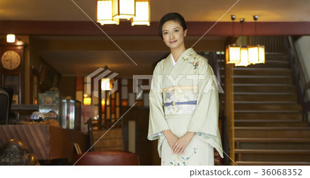 The inn's hostess 36068352