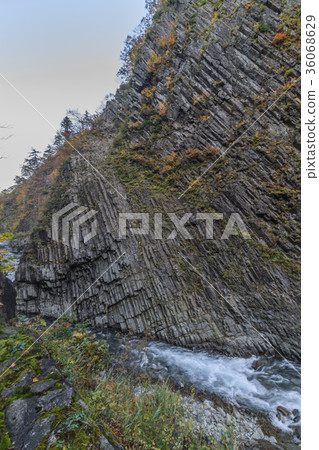 Kiyotsu河的風景在秋天 Kiyotsu河的風景在秋天 36068629