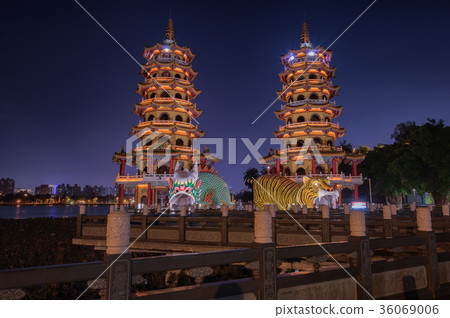 [台灣夜景]高雄哈蘇克凜柳虎塔 36069006