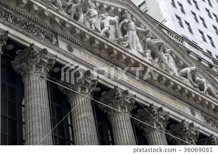 New York Stock Exchange New York Stock Exchange 36069081