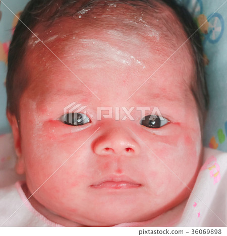 Newborn baby boy Newborn baby boy 36069898