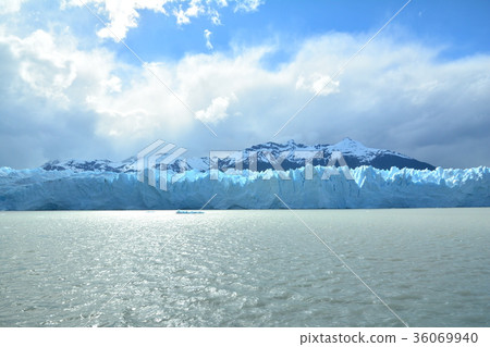 Perito Moreno Glacier 36069940