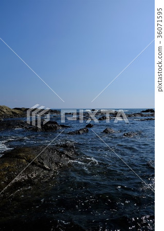 Scenery of coast · Enoshima 36071595