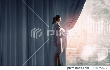 Woman presenting technologies 36075827