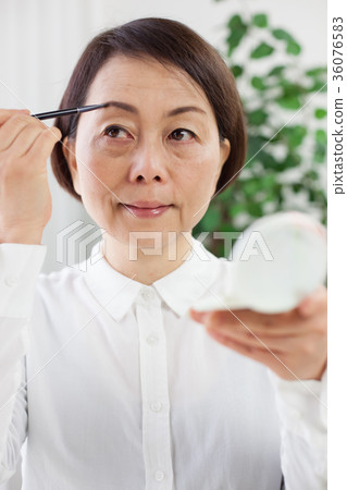 Woman make up Woman make up 36076583