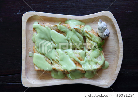 Thai sweet food green steamed custard on toast 36081254