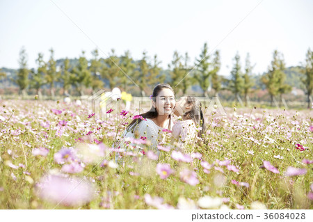 Mother, daughter, park 36084028