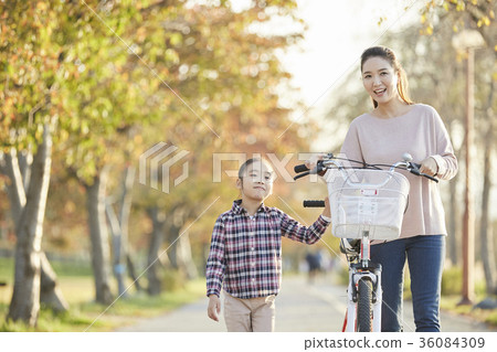 Mom, Daughter, Park, Bike 36084309