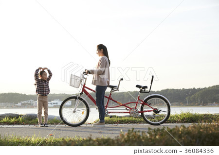 Mom, Daughter, Park, Bike 36084336