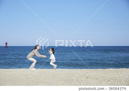 母親，女兒，旅行，海 36084374