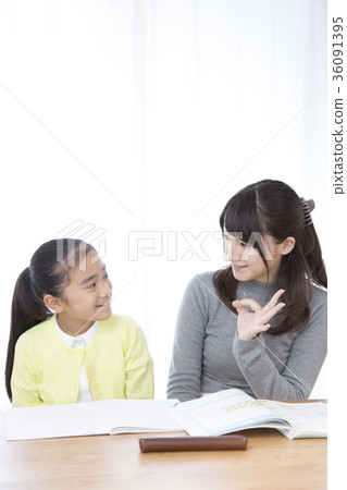 Primary school girl studying to tutor Primary school girl studying to tutor 36091395