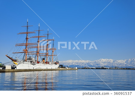 立山山脈和Kaiohmaru 36091537