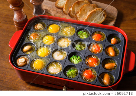 Ajillo在熱板上 36091718