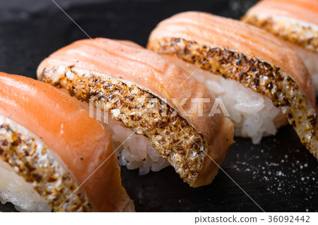 Roasted salmon Roasted salmon 36092442