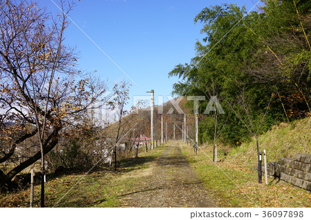 Azumino被遺棄的線徒步旅行路線 Azumino被遺棄的線徒步旅行路線 36097898