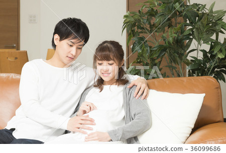 Men and women who enjoy pregnancy Men and women who enjoy pregnancy 36099686