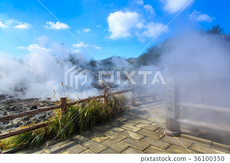 雲仙地獄和紅葉Yukeimuri橋長崎 36100350