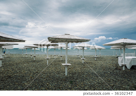 The empty sea on cloudy day 36102347