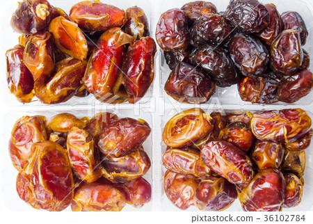 Various dates in a package top view Various dates in a package top view 36102784