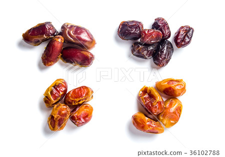 Various dates isolated on white background Various dates isolated on white background 36102788