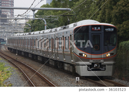 [JR-O] Osaka Loop Line 323 Series Train (Operates on the Osaka Loop Line) 36103523