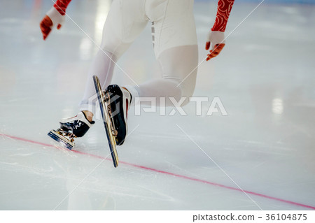 start legs men athletes speed skaters 36104875