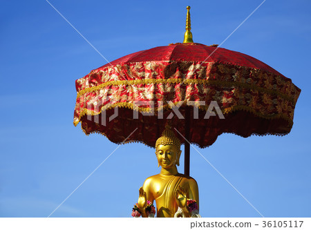 Buddha in the red umbrella 36105117