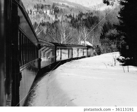Soya main line "C55" pulling the ordinary train from the car window 36113191
