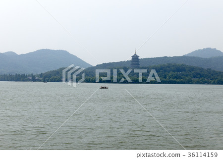 West Lake, Hangzhou, Zhejiang, China West Lake, Hangzhou, Zhejiang, China 36114159