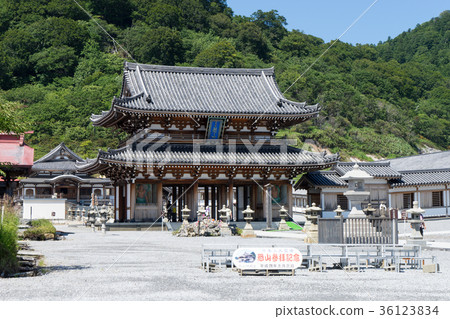 一個山門的圖像在Koreyama Reijo 36123834