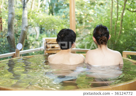 Hot spring trip 36124772