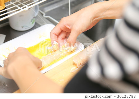 油炸食品烹飪場景 油炸食品烹飪場景 36125788