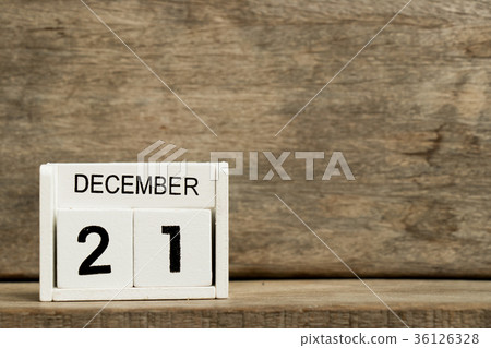 White block calendar present date 21 and December White block calendar present date 21 and December 36126328