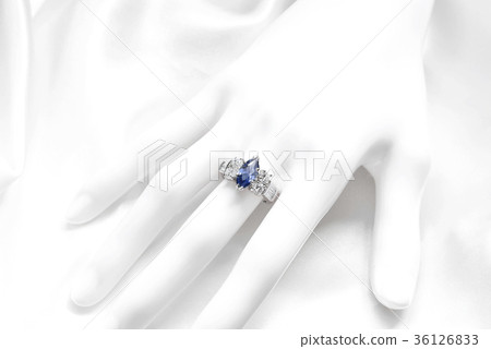 Sapphire and diamond ring Sapphire and diamond ring 36126833