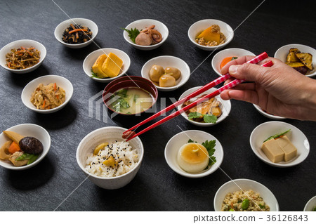 普通米飯和配菜米飯日本料理配菜 36126843
