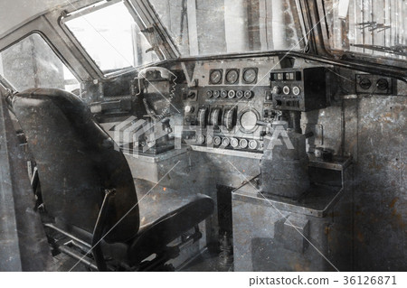 Vintage locomotive - Controling an old train 36126871