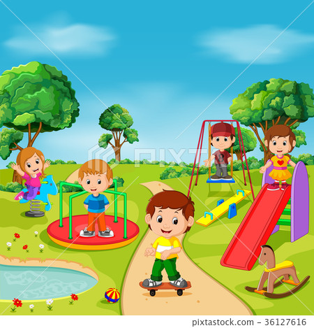 圖庫插圖: kids playing outdoor in park