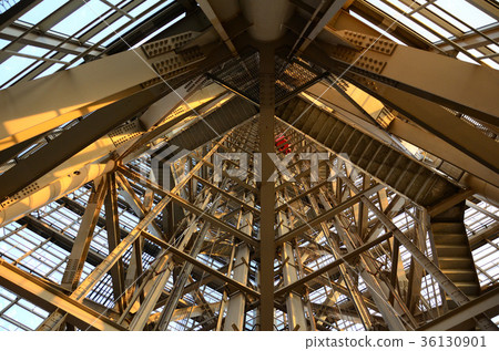 Exterior half mirror tower, elevator shaft Exterior half mirror tower, elevator shaft 36130901