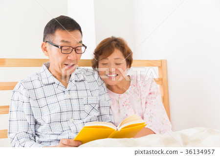 讀書的資深夫婦供住宿 36134957