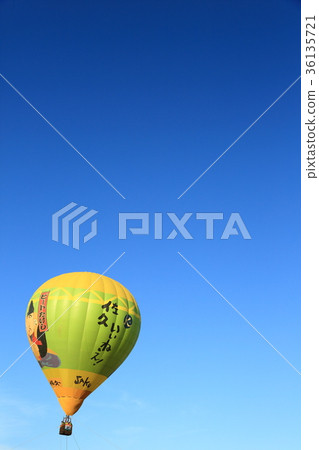 hot air balloon  36135721