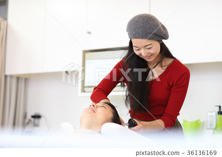 Hairdresser Shampoo Hairdresser Shampoo 36136169