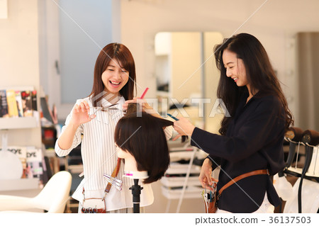 Hairdresser practice Hairdresser practice 36137503