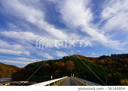 恩拉達湖的天空 恩拉達湖的天空 36148804