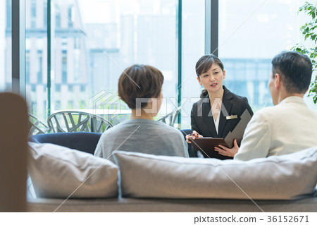 Consultant, showroom, consultation 36152671