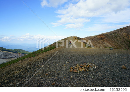 Agatsuma Kofuji crater round the bowl 36152993