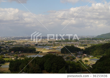 從福岡市三山市高山市高田町的山頂，遠處的築後市的景色（九州新幹線 - 築後湖站也可以看） 36153436