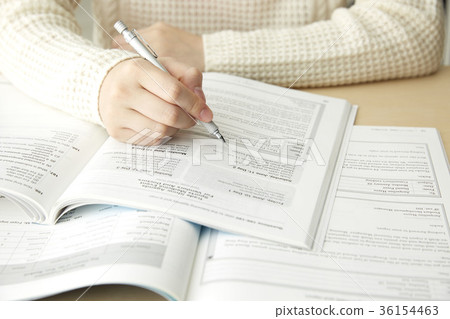 Studying 36154463